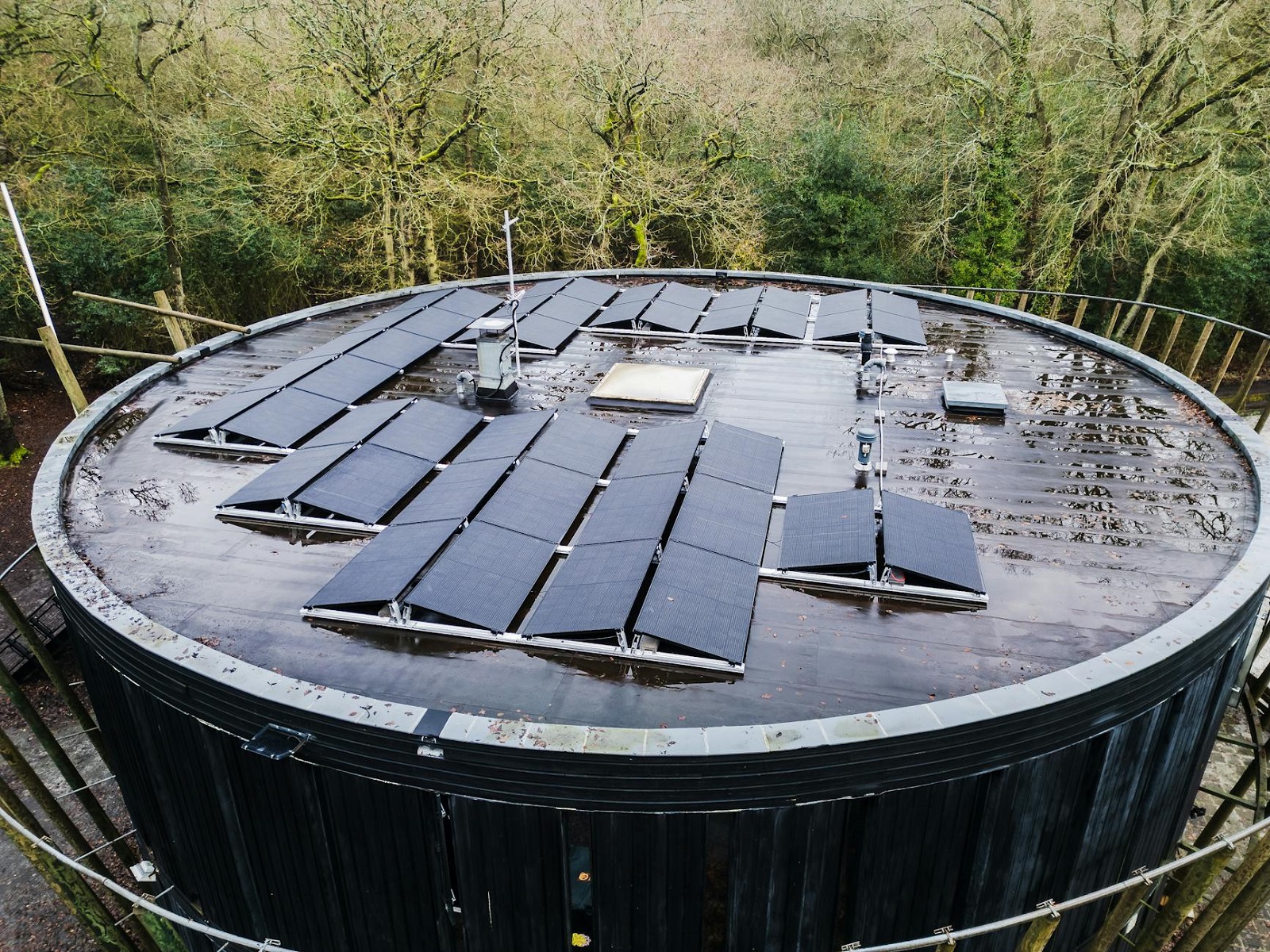 Inversweb Solar Panel